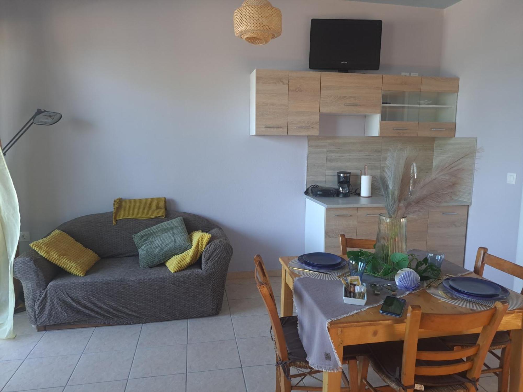 Seashell Apartment Artemida  Buitenkant foto