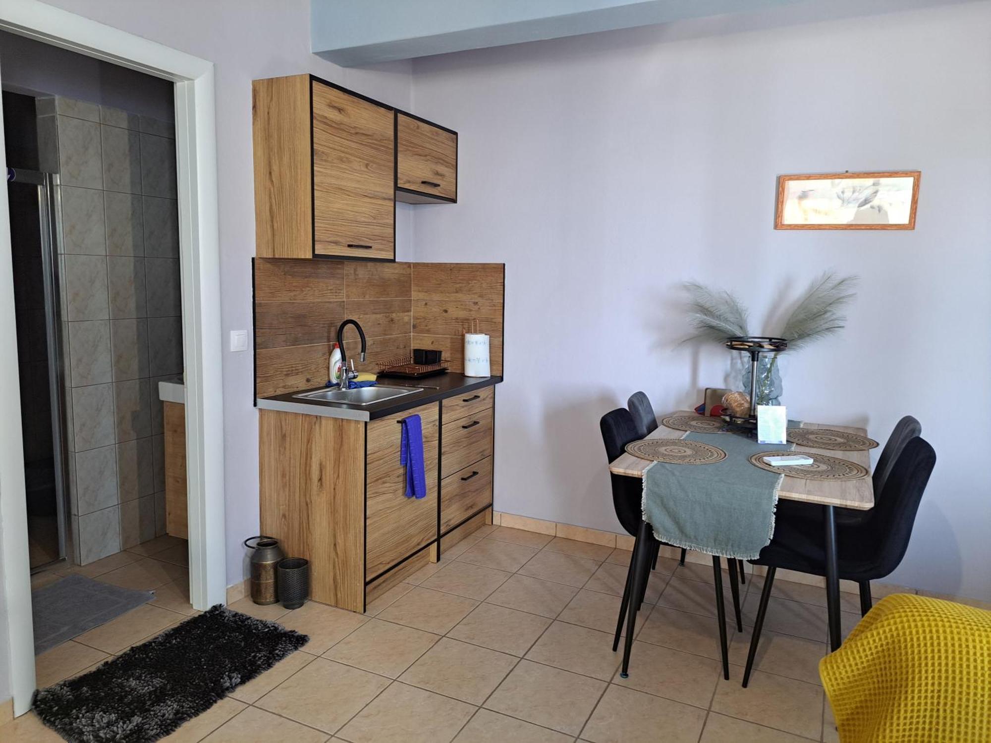 Seashell Apartment Artemida  Buitenkant foto